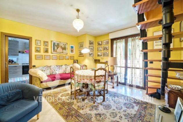 Appartamento di 125 m² con 4 locali e box auto in vendita a Nichelino