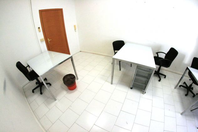 Ufficio arredato panoramico per 3 persone con posti auto - Foto 2