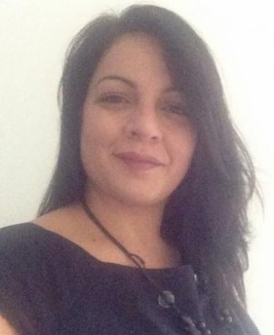 Donna di La Spezia. Fisico Formoso Tel: