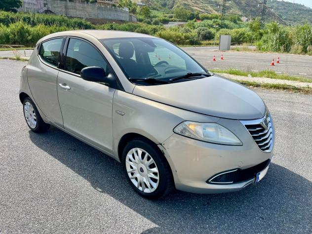 Lancia Ypsilon 1.3 MJT 16V 95 CV 5 porte - Foto 3