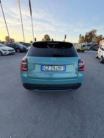 Fiat 600 Hybrid 145 CV DCT MHEV La Prima - Foto 5