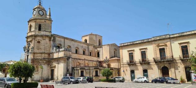 Singola in vendita a Floridia