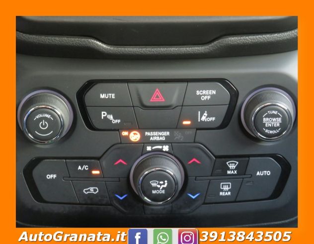 Jeep Renegade 1.6 Mjt DDCT 120CV Business Navi. - Foto 5