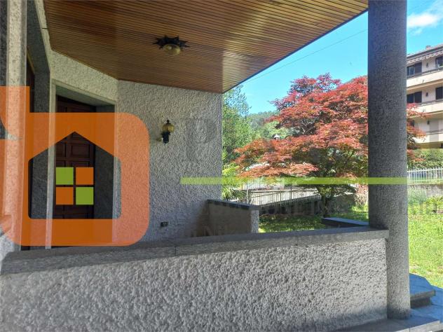 V000550 - VILLA CON 2 APPARTAMENTI GIARDINO E GARAGE - Foto 4