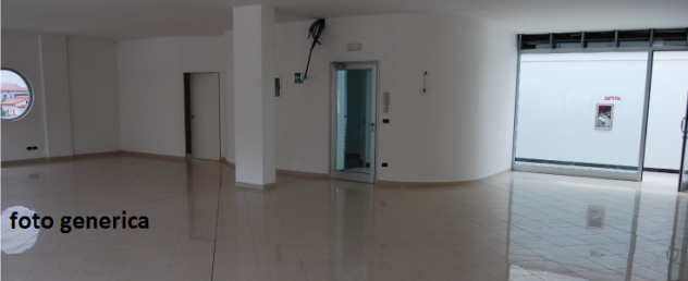 Locale comm.le/Fondo in vendita a Pontedera 141 mq  Rif: 1392500