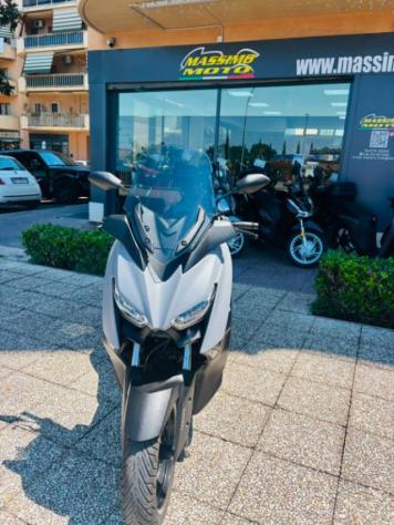 YAMAHA X-MAX 300 TUTTO INCLUSO ANCHE PASSAGGIO! MINI RATE rif. 23877977 - Foto 6