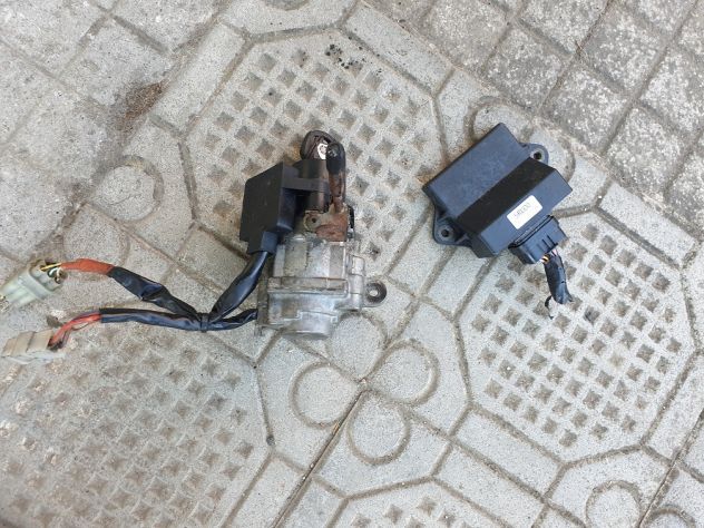 Kit chiave accensione avviamento Yamaha Majesty 400 dal 2004 al 2008