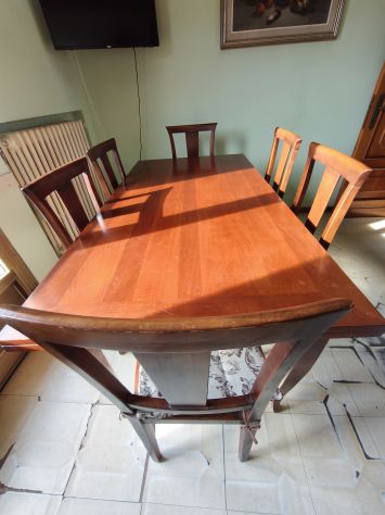 Tavolo allungabile 160/200/240 cm in legno + 6 sedie