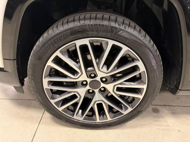 Jeep Compass e-Hybrid 1.5 Turbo MHEV T4 96kW Summit DDCT - Foto 8