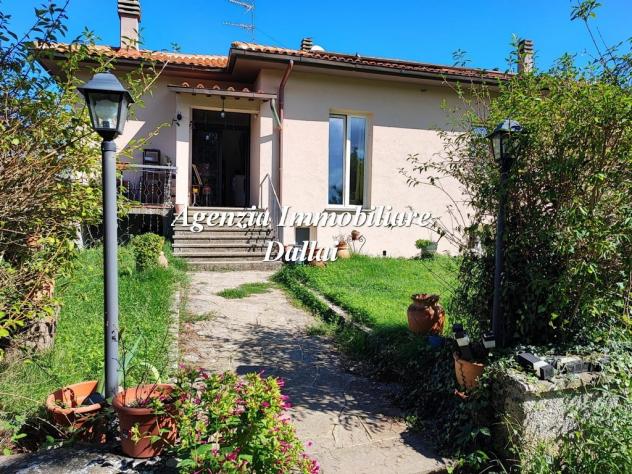 A 5 km da Borgo San Lorenzo ottima villa con giardino