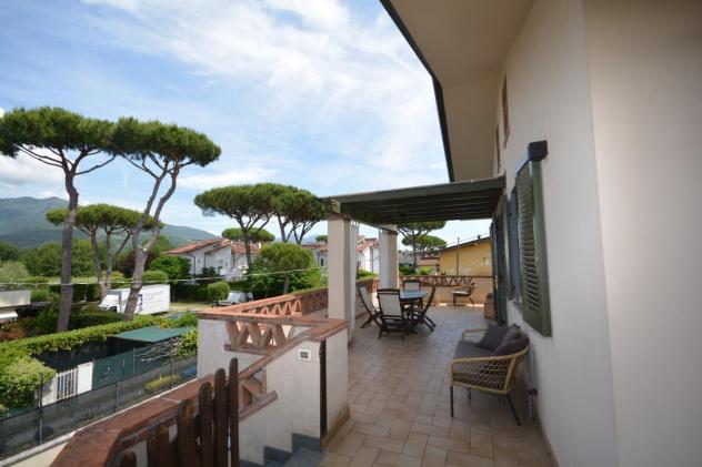 Appartamento in vendita a Poveromo - Massa 100 mq Rif: 1417659