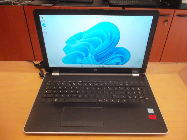 NOTEBOOK HP 15-BS030NL CORE I5+8GB+5600SSD+2GB VIDEO+WINDOWS 11 - Foto 4