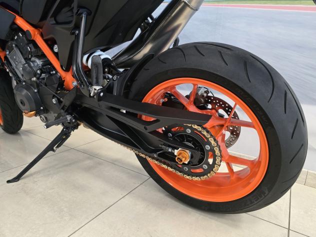 KTM 890 Duke "R" - 05/2023 - Foto 8