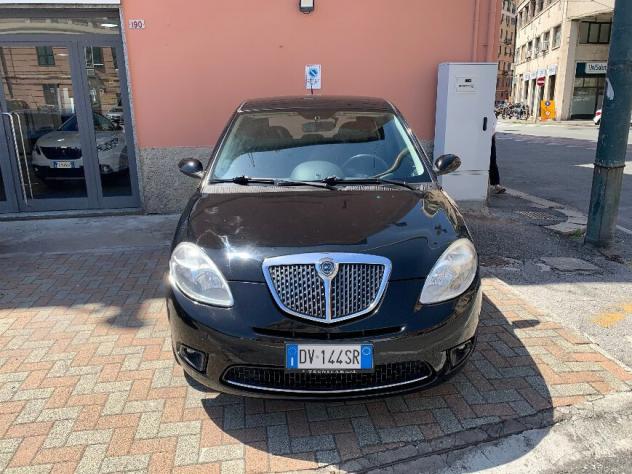 Lancia Ypsilon 1.2 Platino- OK NEOPATENTATI - Foto 2