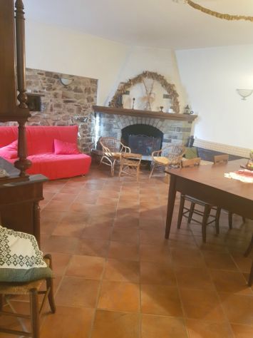 M 1001-IN ESCLUSIVA-Porz. di fabbr. a 700 mt di altitudine 2 unita'compl.ristrut - Foto 8