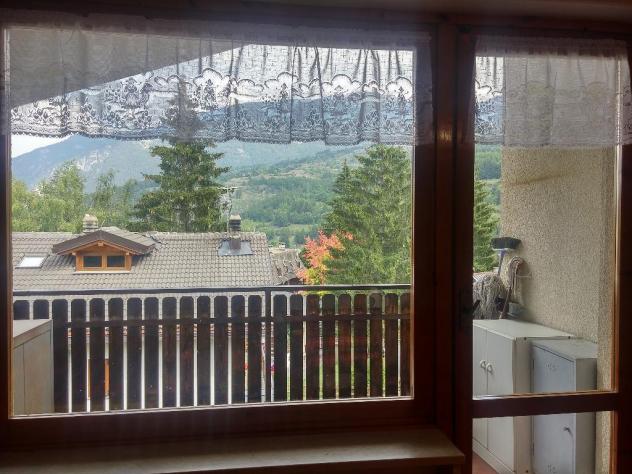 AMPIO BILOCALE IN OTTIMA POSIZIONE SOGGIORNO CON DIVANO LETTO, CAMERA DA LETTO MATRIMONIALE , BALCONE, BAGNO CON LAVATRICE E BOX AUTO - Foto 8
