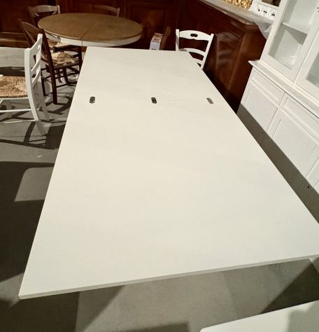 NUOVO TAVOLO Cm. 100x100 A LIBRO DI VERO LEGNO FINITURA BIANCO LACCATO - Foto 7