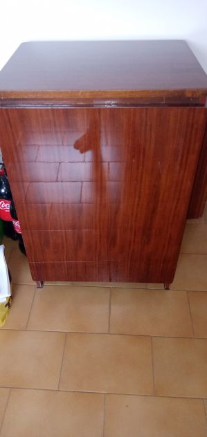 vendo perfettamente funzionante macchina da cucire vintage marca BORLETTI - Foto 3