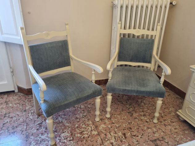 mobili per camera da letto: testiere, comodini, poltroncine, appliques - Foto 3