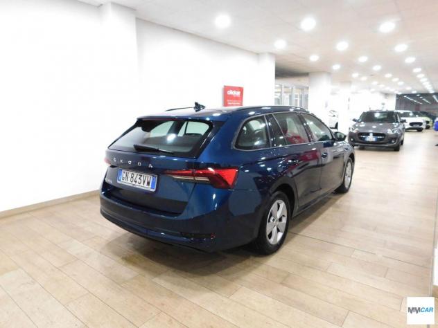 SKODA - Octavia Station Wagon - Octavia 2.0 TDI CR Wagon Executive - Foto 3