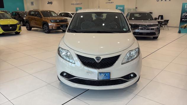 Lancia Ypsilon 1.2 69cv GPL Ecochic Gold - Foto 2