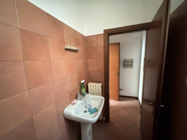 Immobile di 95 m² con 2 locali in affitto a Seregno - Foto 13