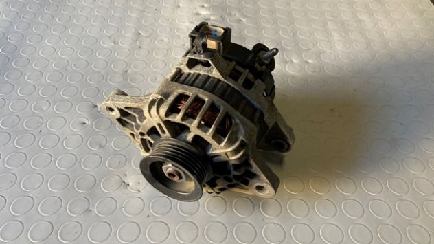 Alternatore Hyundai I20 1.2 benzina del 2011 (37300-03100) - Foto 2