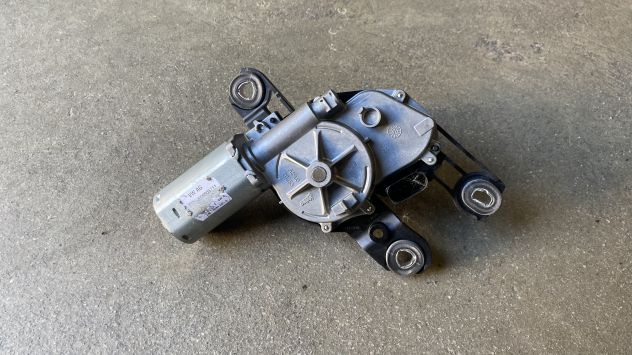 Motorino tergicristallo posteriore Volkswagen Golf 7 del 2015 (5G0955711) - Foto 2
