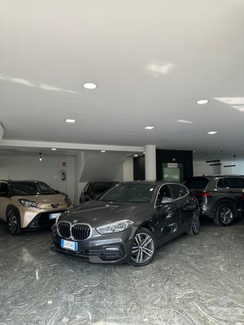 Bmw 116 116d 5p. Advantage