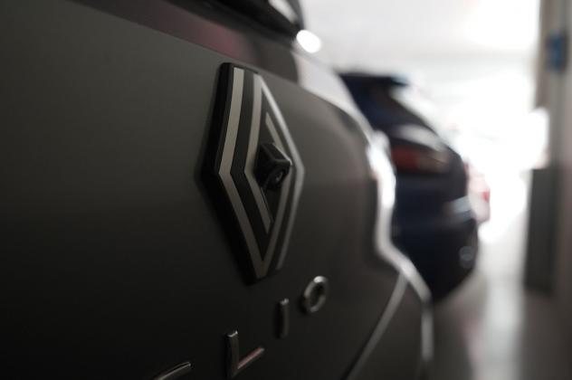 Renault Clio V 2023 1.6 E-Tech full hybrid Techno 145cv - Foto 8