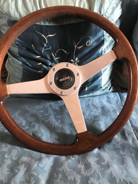 Volante momo in legno