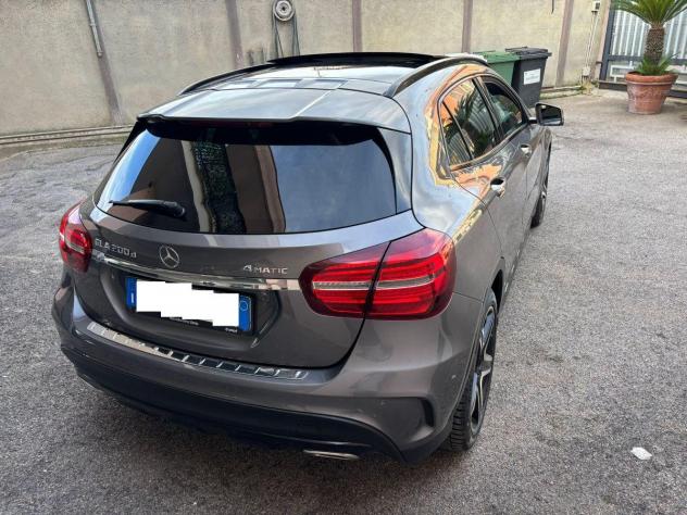 MERCEDES Classe GLA 200 d Automatic 4Matic Premium - Foto 4