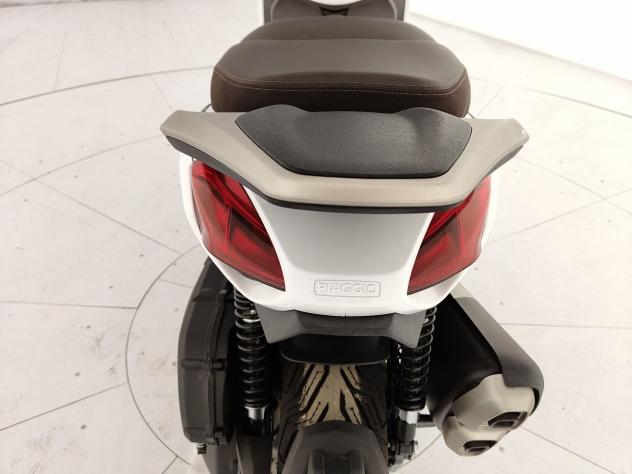 Piaggio Beverly 400 BEVERLY 400 HPE E5 MY22 BIANCO LUNA - Foto 10