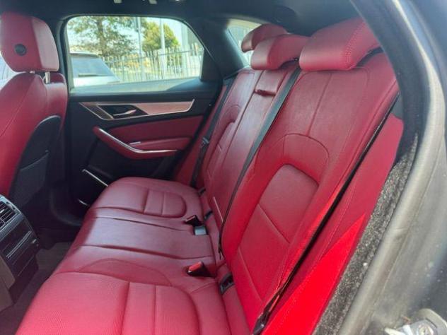 JAGUAR F-Pace 2.0 D 163 CV AWD aut. R-Dynamic SE rif. 24077486 - Foto 10