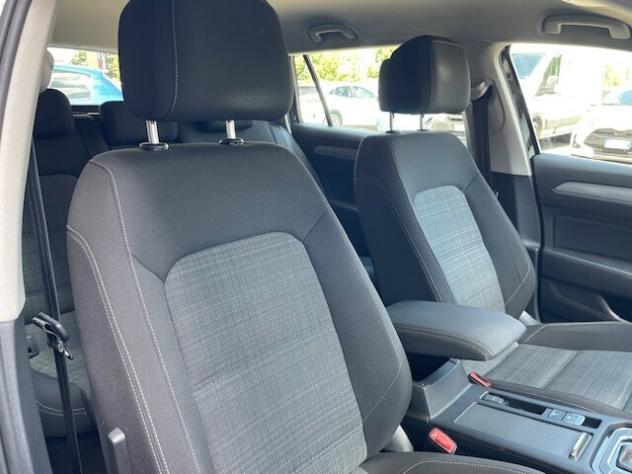 Volkswagen Passat Variant 2.0 TDI SCR EVO DSG Business - Foto 10