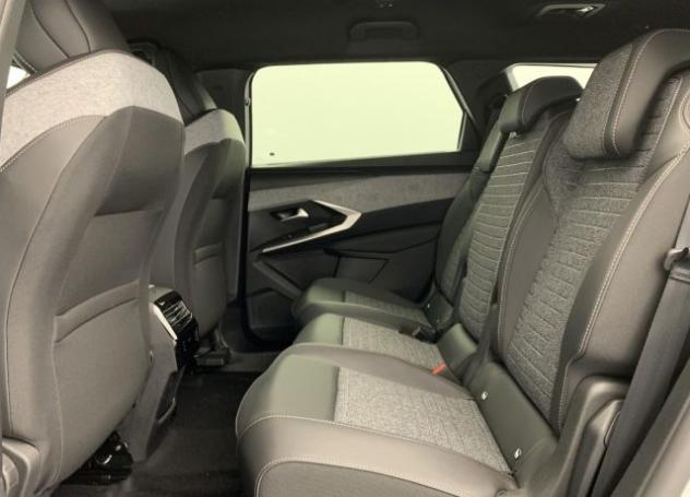 PEUGEOT 5008 Hybrid 145 e-DCS6 Allure + Pack Navi rif. 24103540 - Foto 10