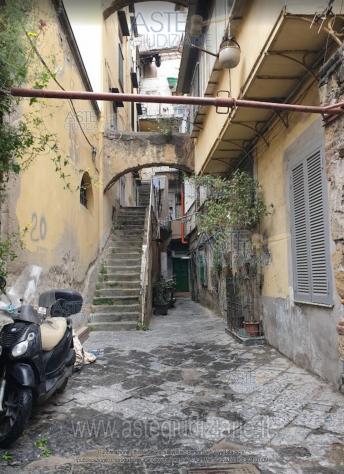 IMMOBILI-IMMOBILE RESIDENZIALE-Vico Santa Caterina a Formiello, 20/int 1, 80139 Napoli NA, Italia