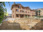 Villetta a schiera di 217 m² con più di 5 locali e box auto in vendita a Po &hellip;