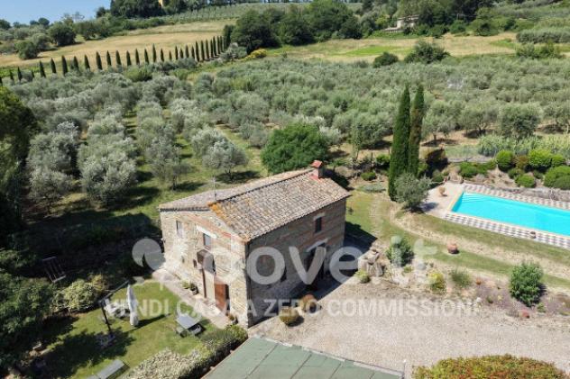 Rustico / Casale di 160 m² con più di 5 locali e posto auto in vendita a Pienza - Foto 12