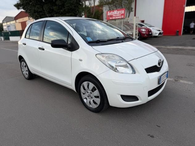 Toyota Yaris 1.0 5 porte Now