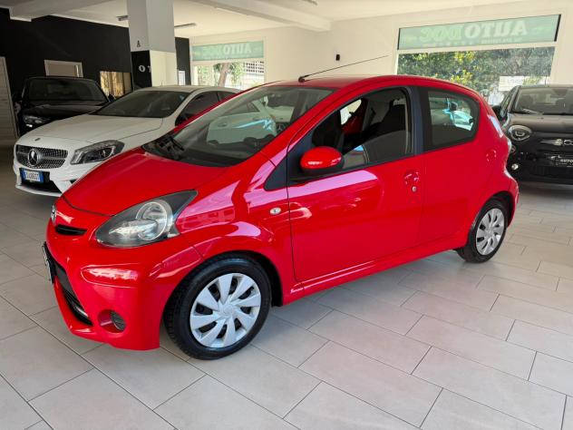 Toyota Aygo 1.0 VVT-i 69 CV 5 porte x-wave MMT - Foto 6