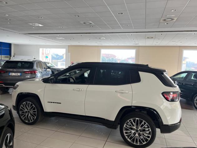 Jeep Compass 1.5 Turbo MHEV T4 96kW Summit DDCT - Foto 5