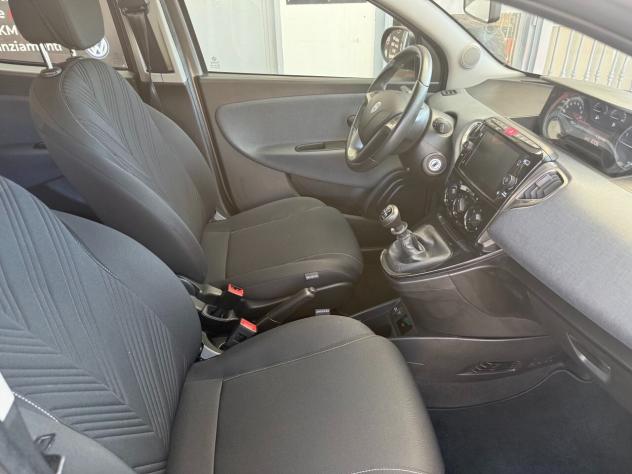 Lancia Ypsilon 1.0 FireFly 5 porte S&S Hybrid Gold - Foto 5