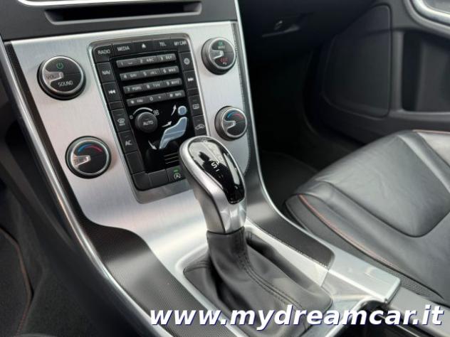 VOLVO V60 D2 120 cv Ocean Race rif. 24056726 - Foto 10