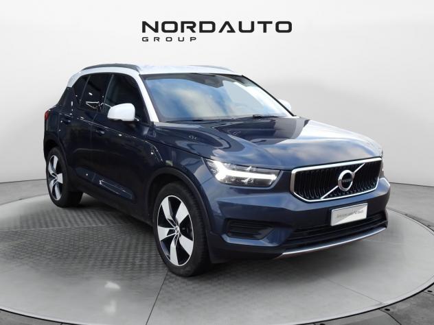 Volvo XC40 (2017--) B4 AWD Geartronic Momentum - Foto 3
