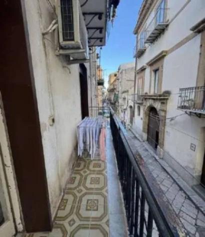 Immobile in asta di 100 m² in vendita a Palermo - Foto 2