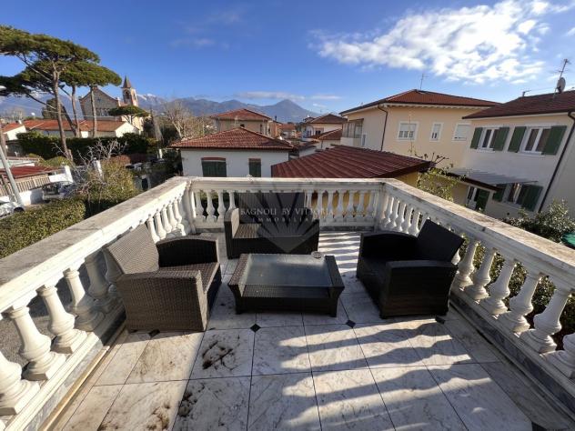 VILLA di 12 vani e di 266 mq (PIETRASANTA) rif. 477 - Foto 3