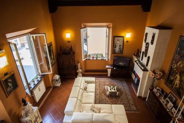 Appartamento in vendita a Lucca 200 mq Rif: 1246139