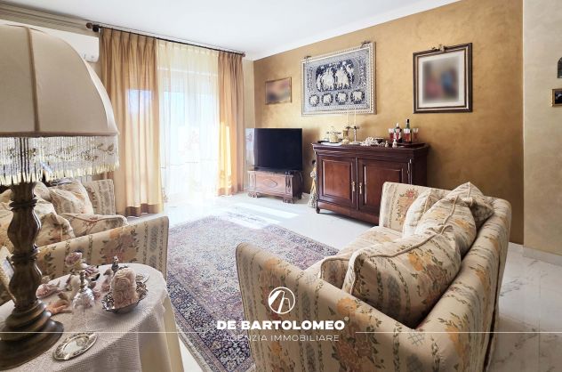 Via Lago Maggiore appartamento rifinito con posto auto - Foto 2