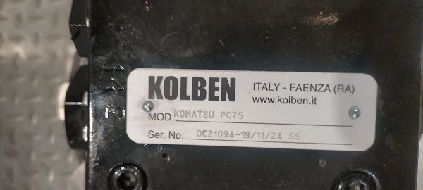 Motoriduttore per miniescavatore Komatsu PC75 - Foto 3